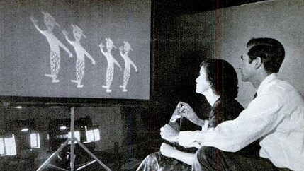 John and Dotte Hoppé demonstrate Mobilux